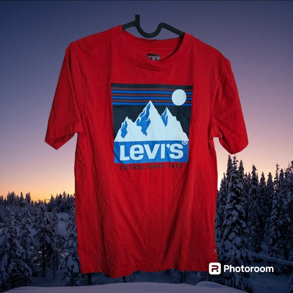 Other - Levi Red T-Shirt Boy's Size 14/16 (OS 622)